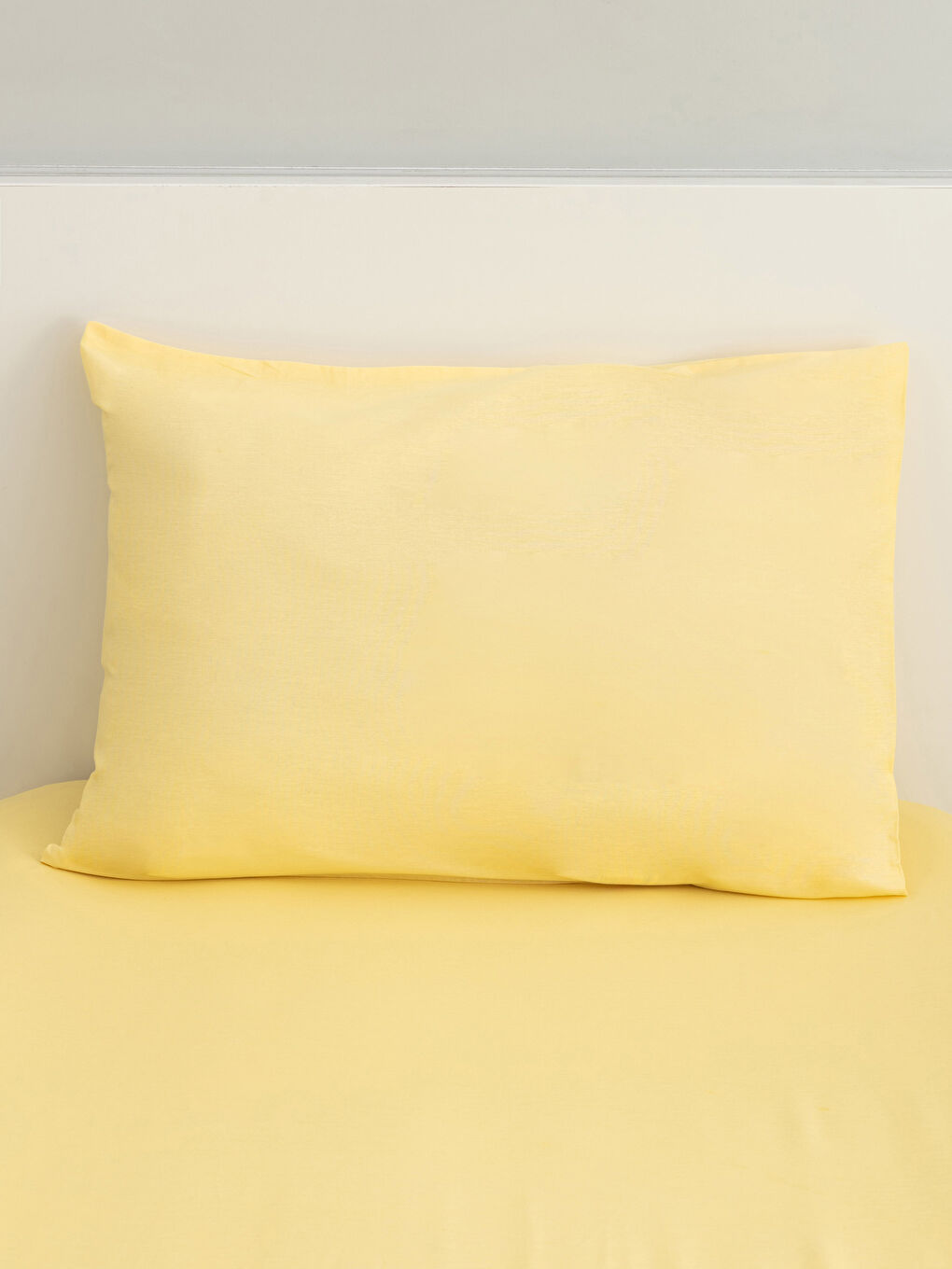 Sarı Tek Kişilik Pamuklu Lastikli Çarşaf ve Yastık Kılıfı-1