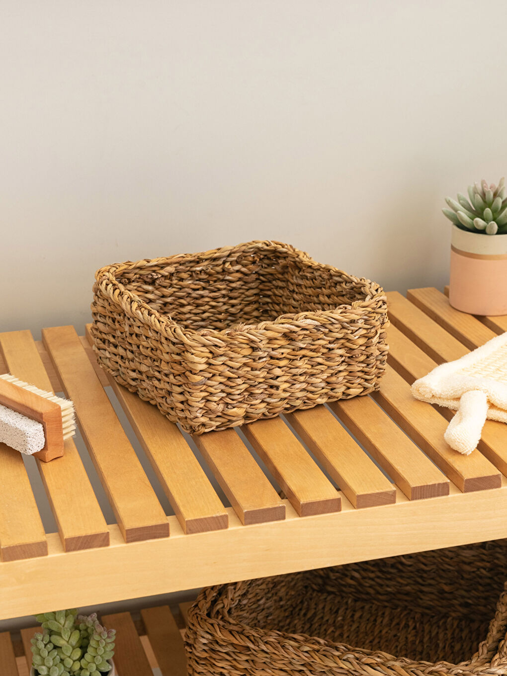 Flat Wicker Organizer Basket 18x18x8 Cm-2