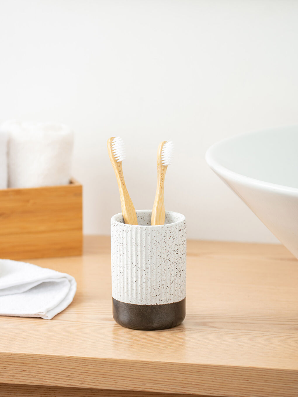 LCW HOME Keramički držač za četkice za zube u boji 7x7x10 Cm -S2BT42Z8-F9C