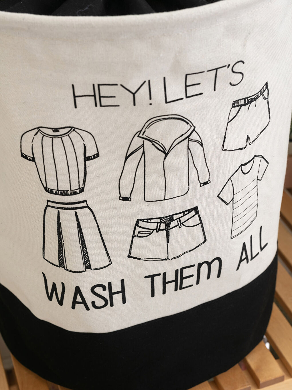 Siyah Baskılı Organizer Çamaşır Sepeti-1