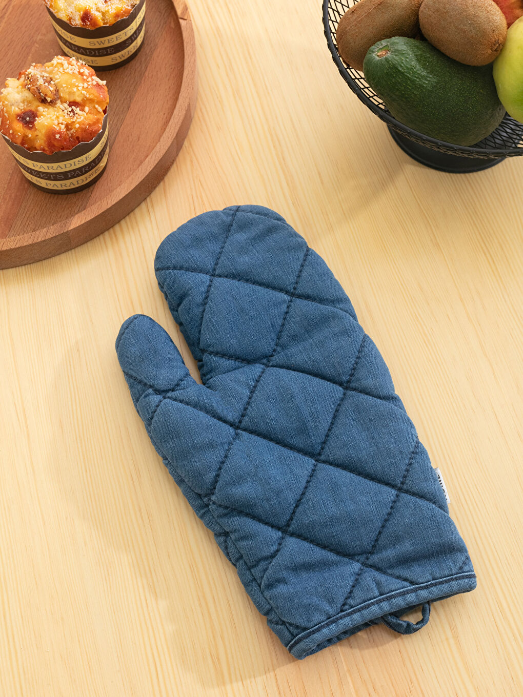 Baklava Patterned Denim Oven Gloves-1