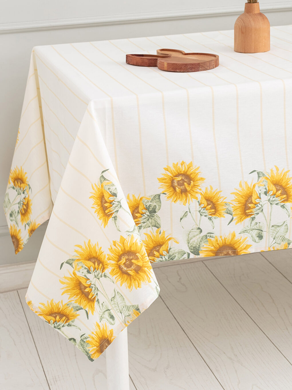 Sarı Desenli Masa Örtüsü 150x200 cm