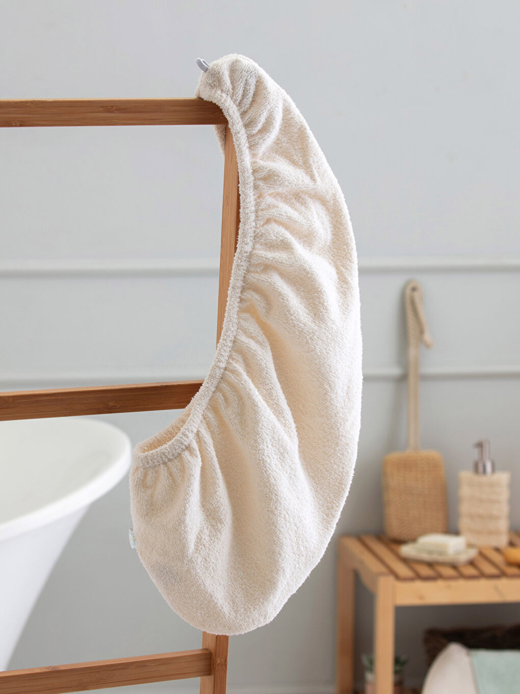 منشفة شعر سادة للسيدات