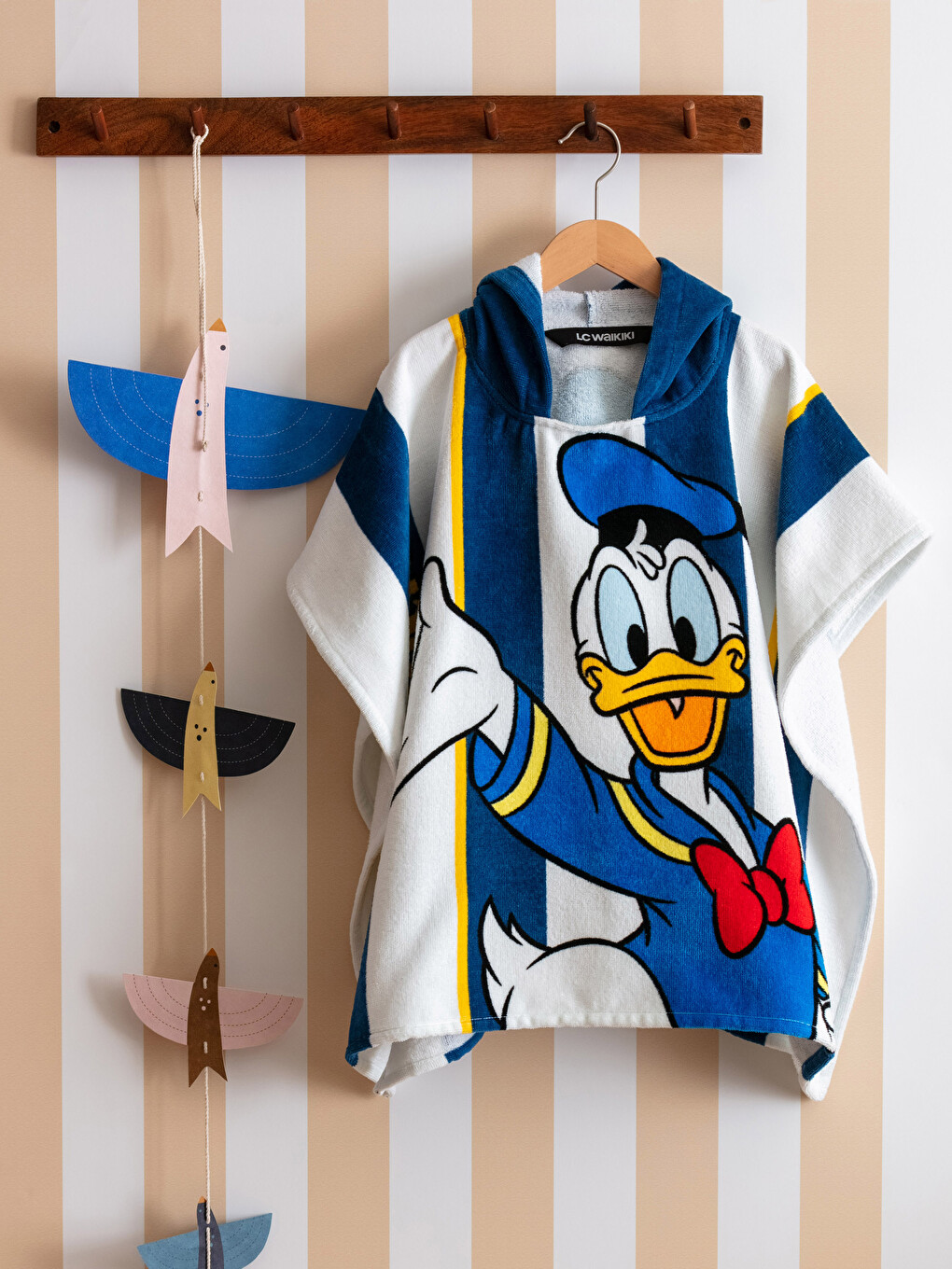 Donald Duck Licensed Hooded Boys Cotton Beach Towel