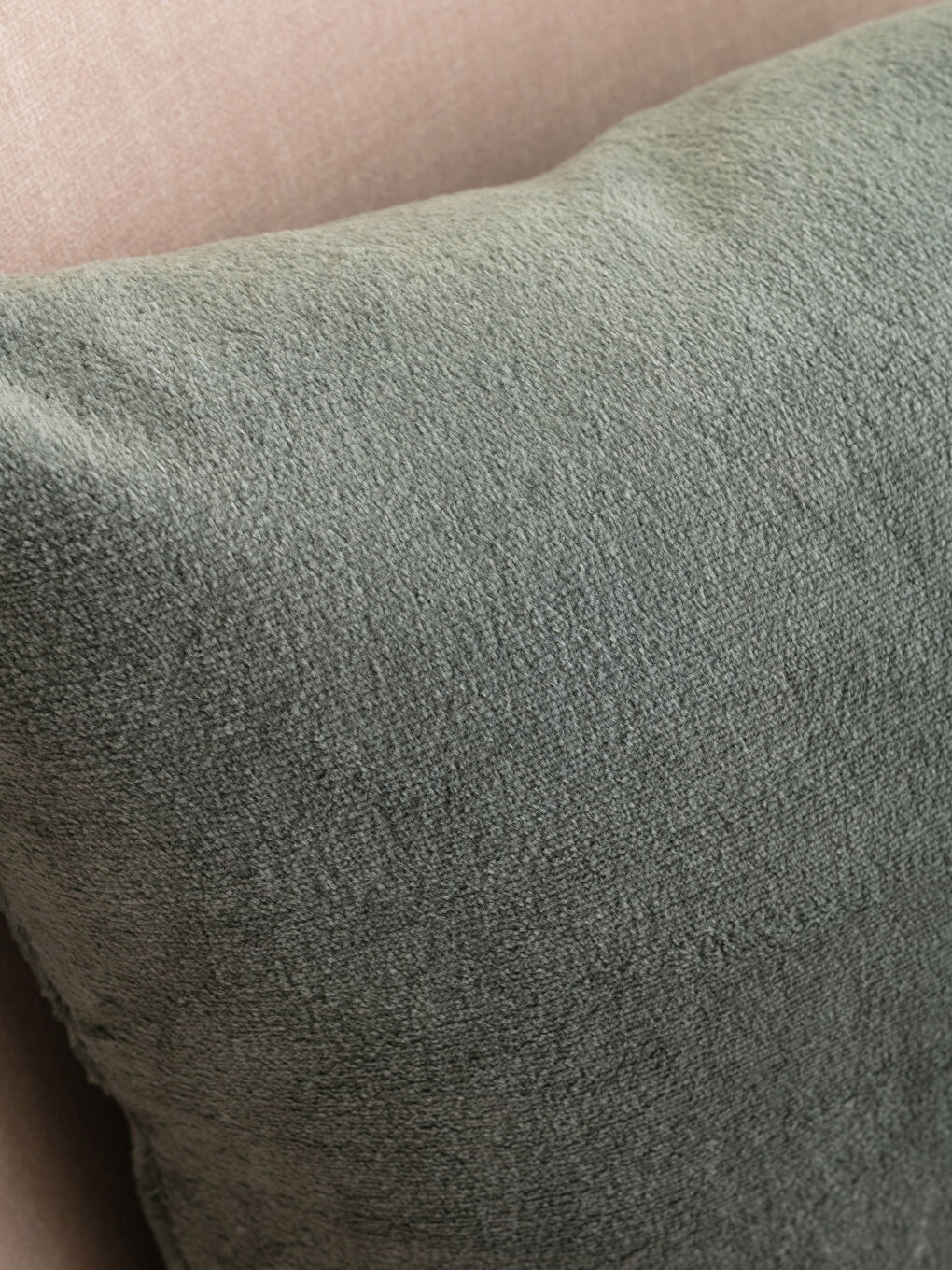 Regular Wellsoft Filled Throw Pillow 45x45 Cm -S2EH67Z8-HDL