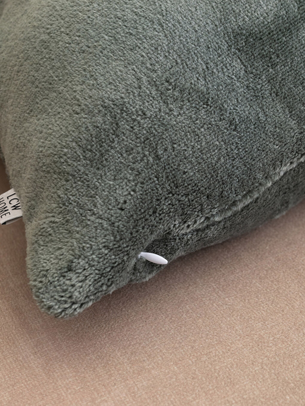 Regular Wellsoft Filled Throw Pillow 45x45 Cm -S2EH67Z8-HDL
