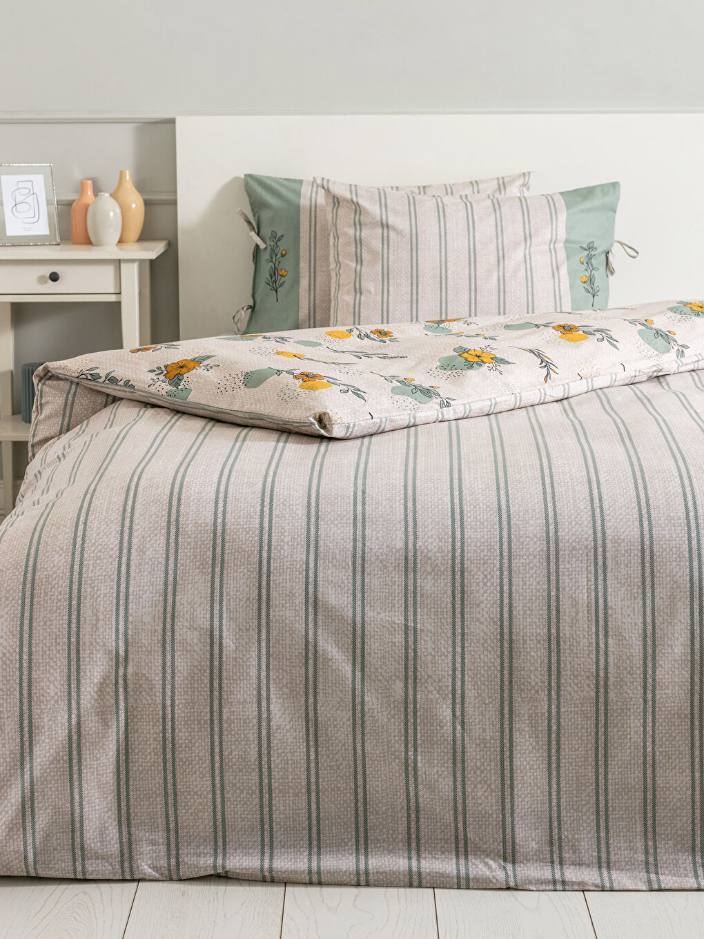 طقم غطاء لحاف مزدوج بنقشة زهور قطنية مزدوجة الوجهين وغطاء وسادة-1