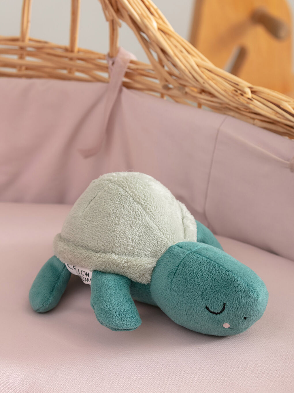 Yeşil Nakış Detaylı Pelüş Dolgulu Bebek Kaplumbağa Kırlent