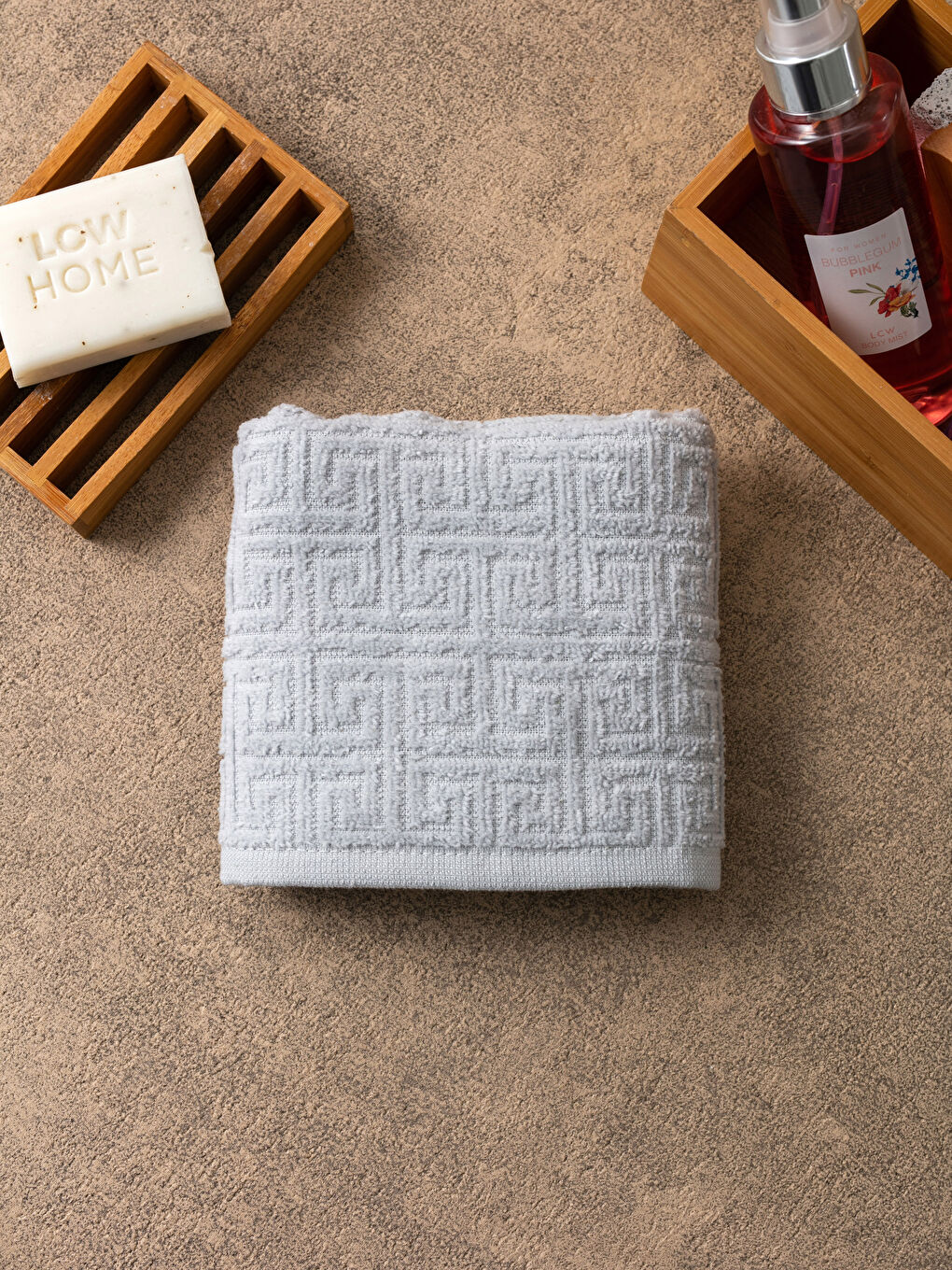 Self Patterned Velvet Hand Towel 30x50 Cm-1