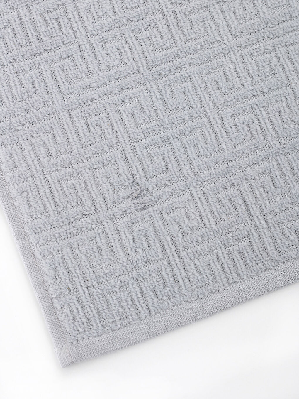 Self Patterned Velvet Hand Towel 30x50 Cm-2