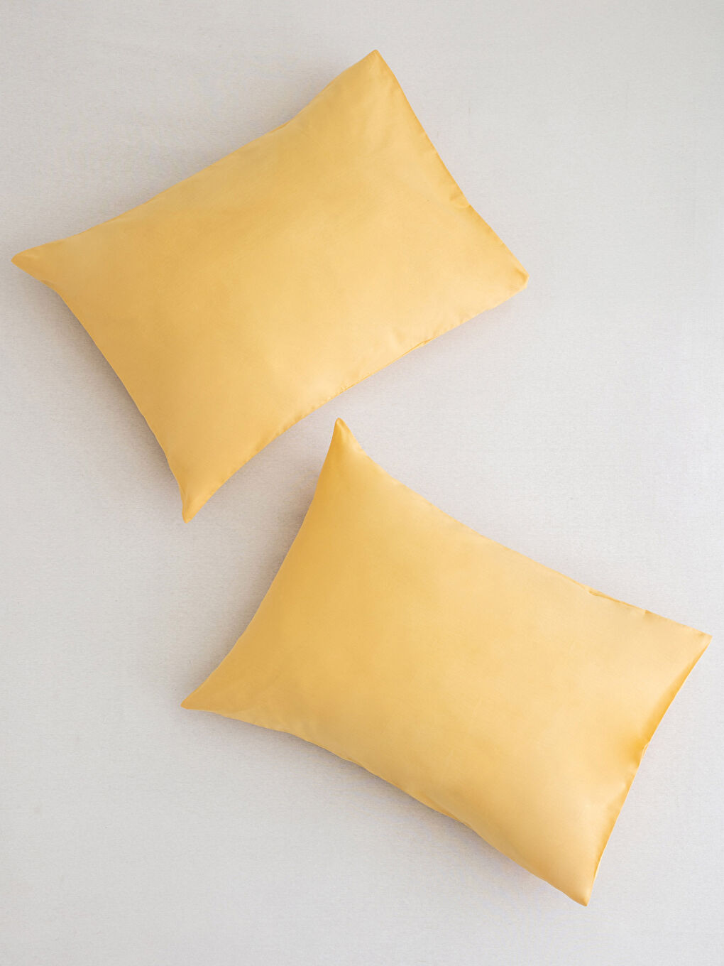 Lot de 2 Taies d'Oreiller en Coton Uni 50x70 cm