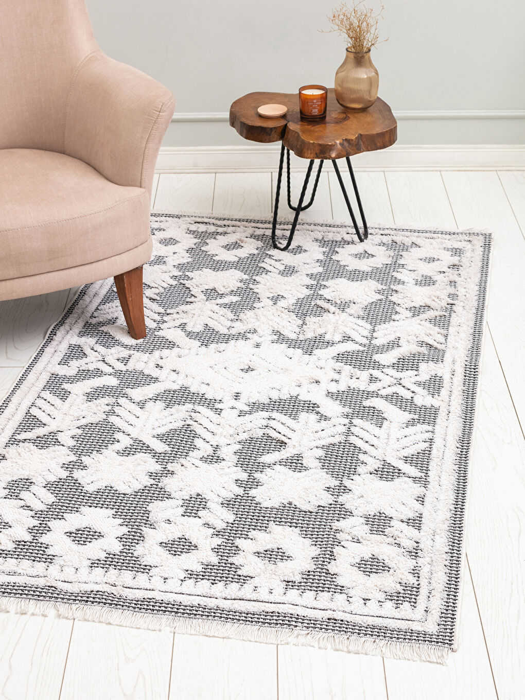 Karışık Desenli Saçaklı Halı 120x180 cm