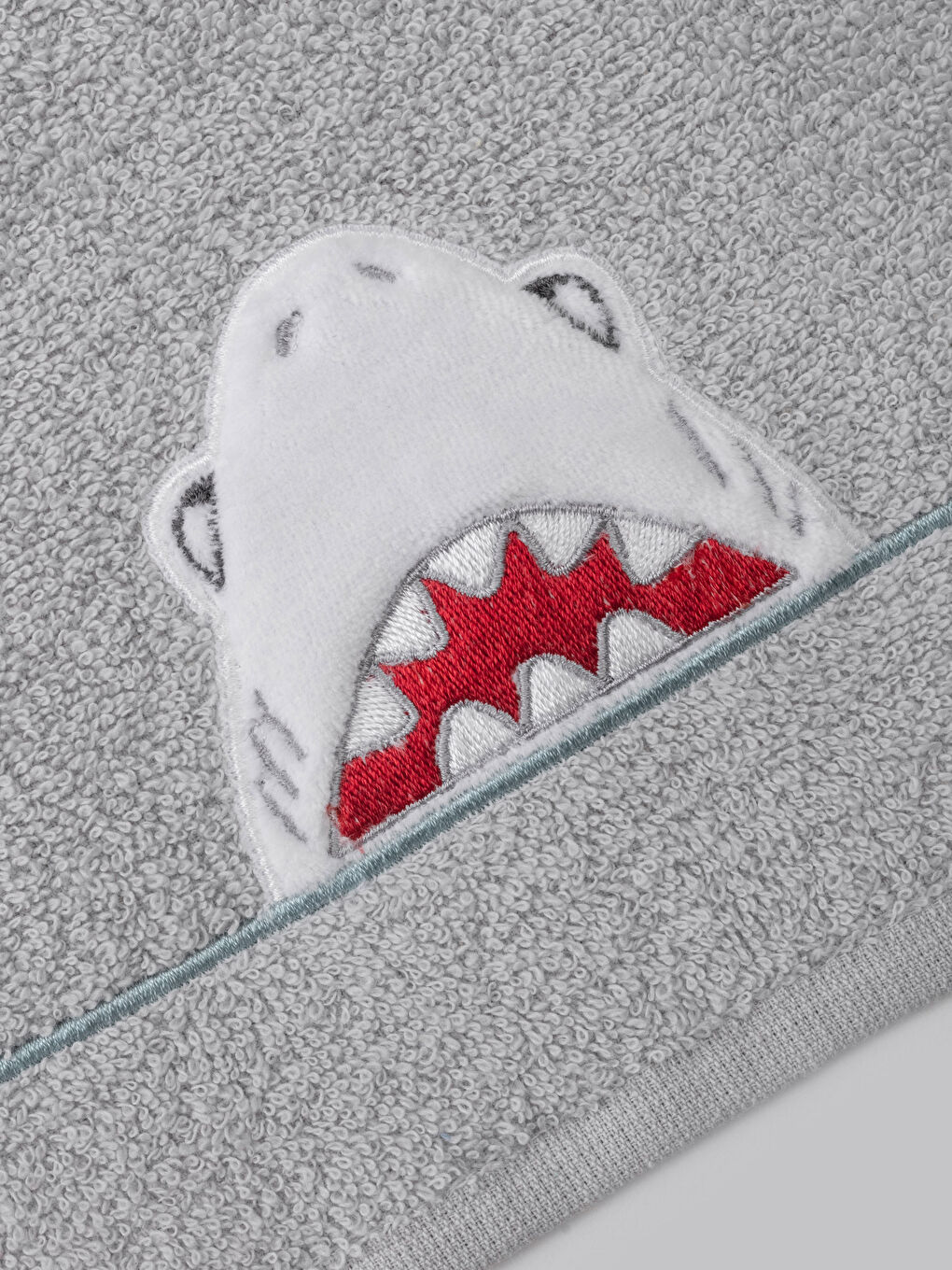 Gri Nakış Detaylı Çocuk El Havlusu 30x50 cm-2