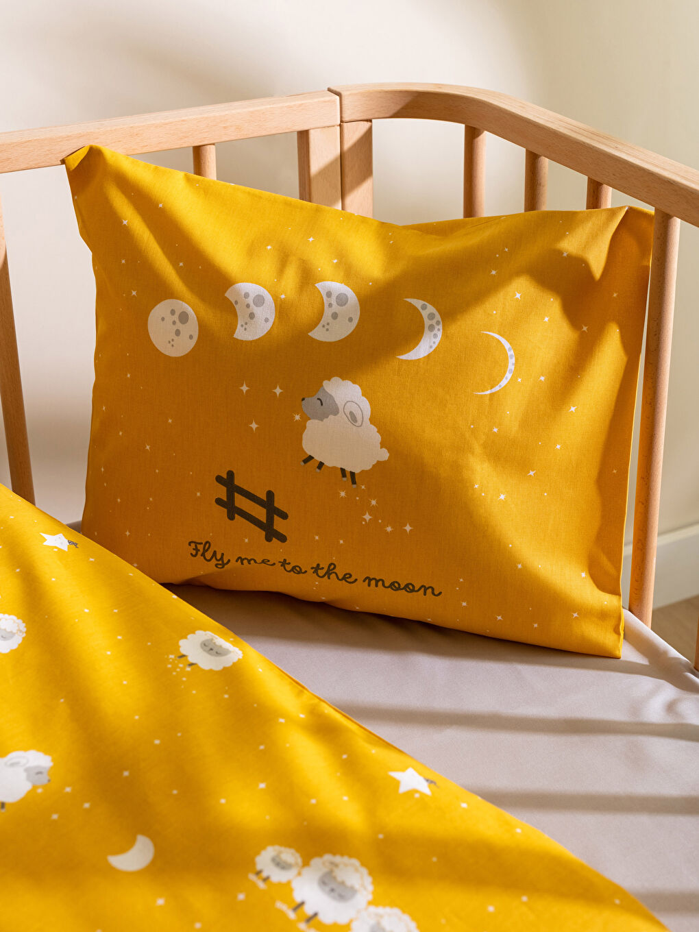 Karışık Desenli Pamuklu Bebek Nevresim Takımı-2