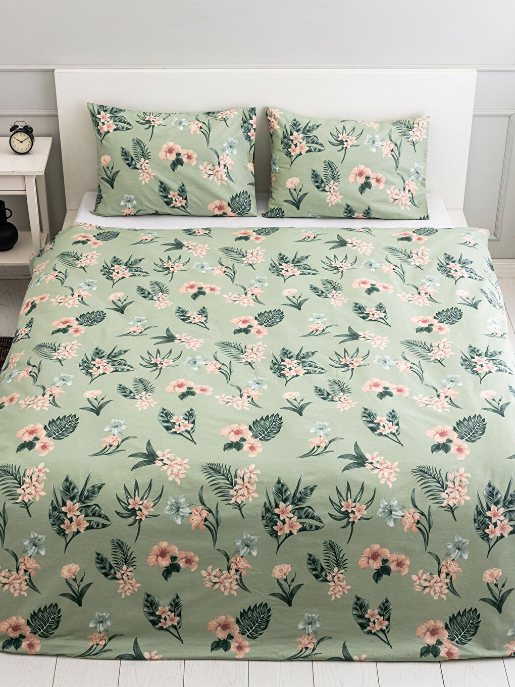 Karışık Çift Kişilik Pamuklu Çiçek Baskılı Nevresim ve Yastık Kılıfı-2