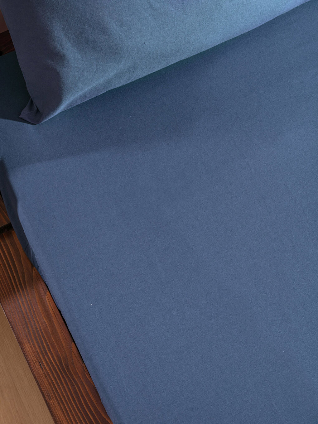 Double Elastic Woven Bed Sheet 160x200x30 Cm-1
