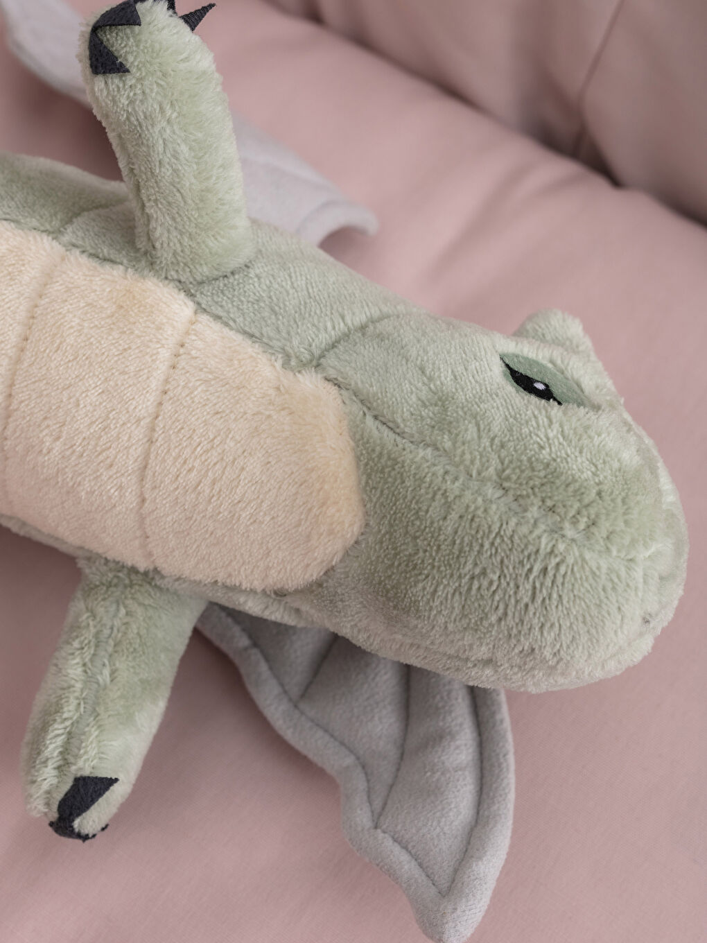 Yeşil Yumuşak Dokulu Dolgulu Kanatlı Ejderha Bebek Kırlent 45 cm-3