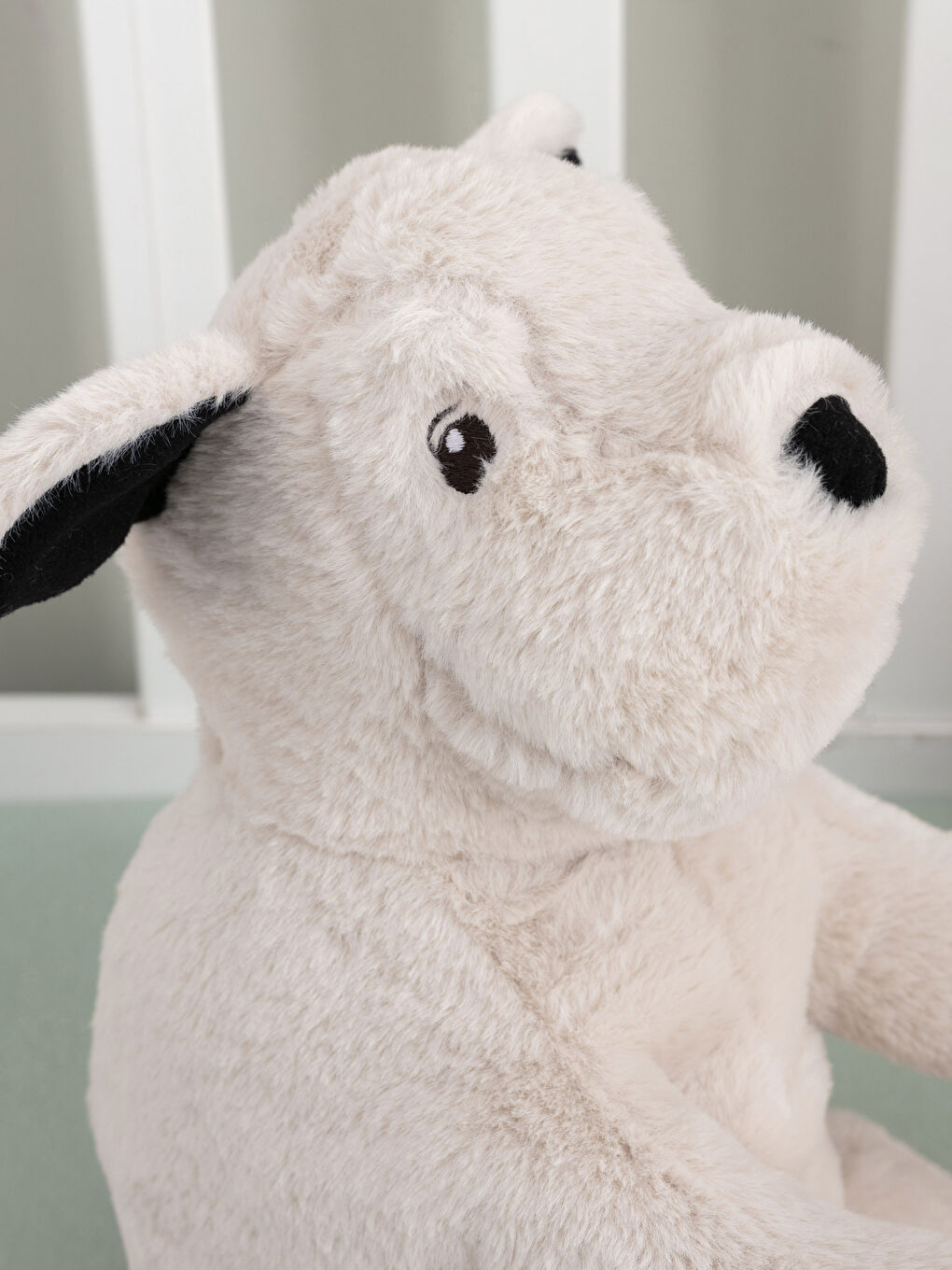 Bej Pelüş Dolgulu Köpek Bebek Kırlent 35 cm-1