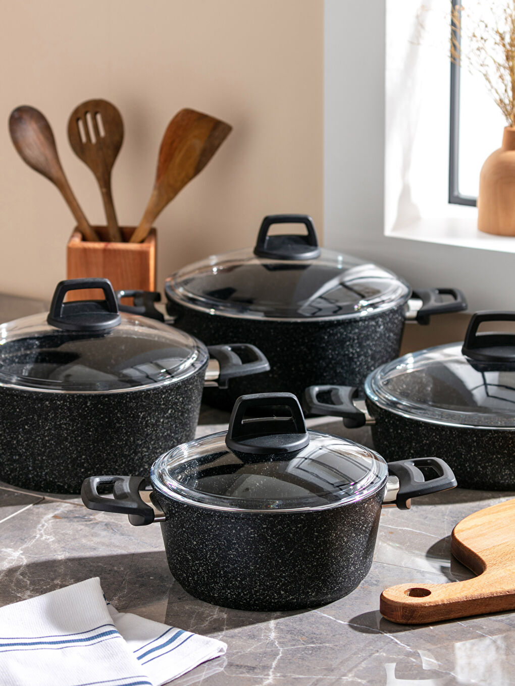 Granite Pot With Glass Lid 20 Cm