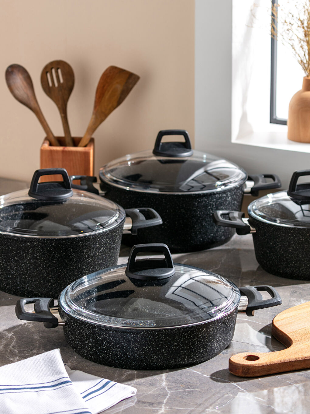 Casserole Profonde en Granit avec Couvercle en Verre 26 Cm