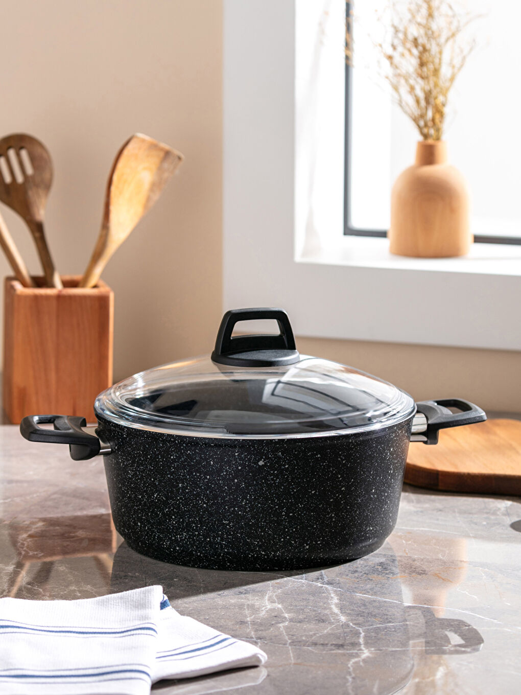 حلة جرانيت بغطاء زجاج 26 سم-1