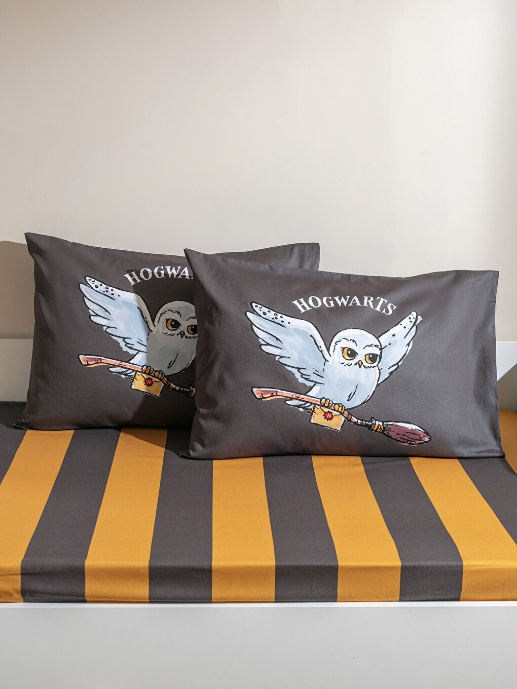 Harry Potter Licensed Woven Pillow Cover 50x70 Cm-1