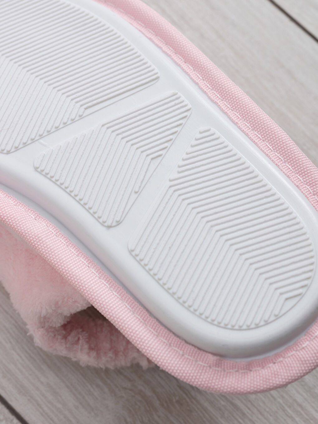 Papuci de casă pluș pentru Fete licențiați Minnie Mouse-3