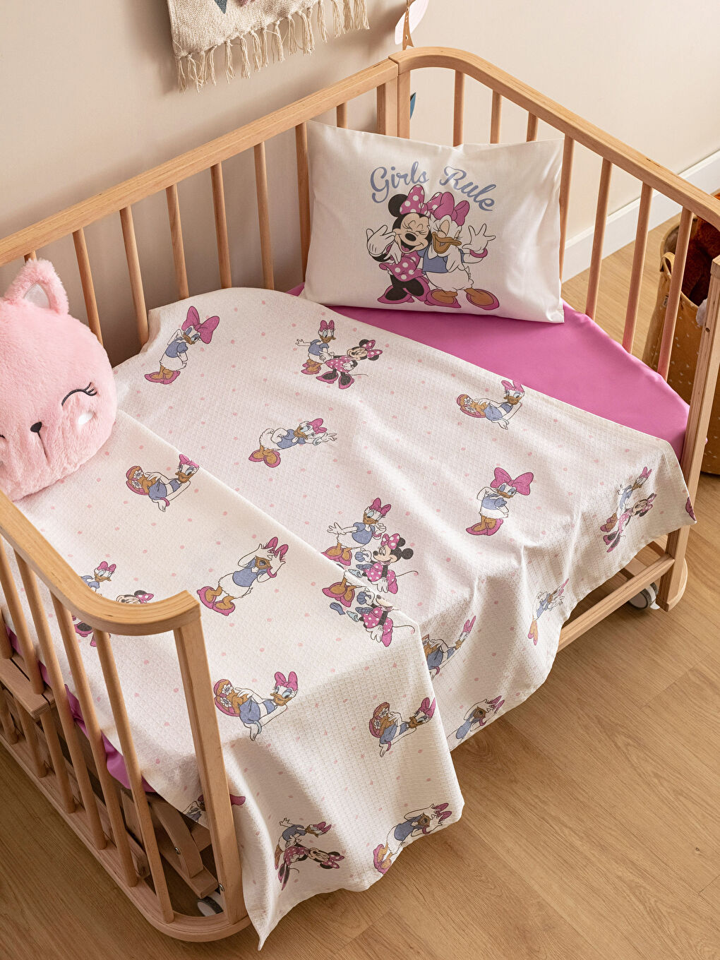 Karışık Minnie Mouse Baskılı Pamuklu Bebek Pike Takımı-1