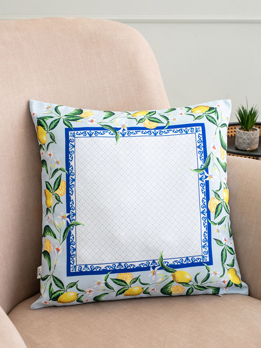 Karışık Limon Baskılı Kırlent Kılıfı 45x45 cm