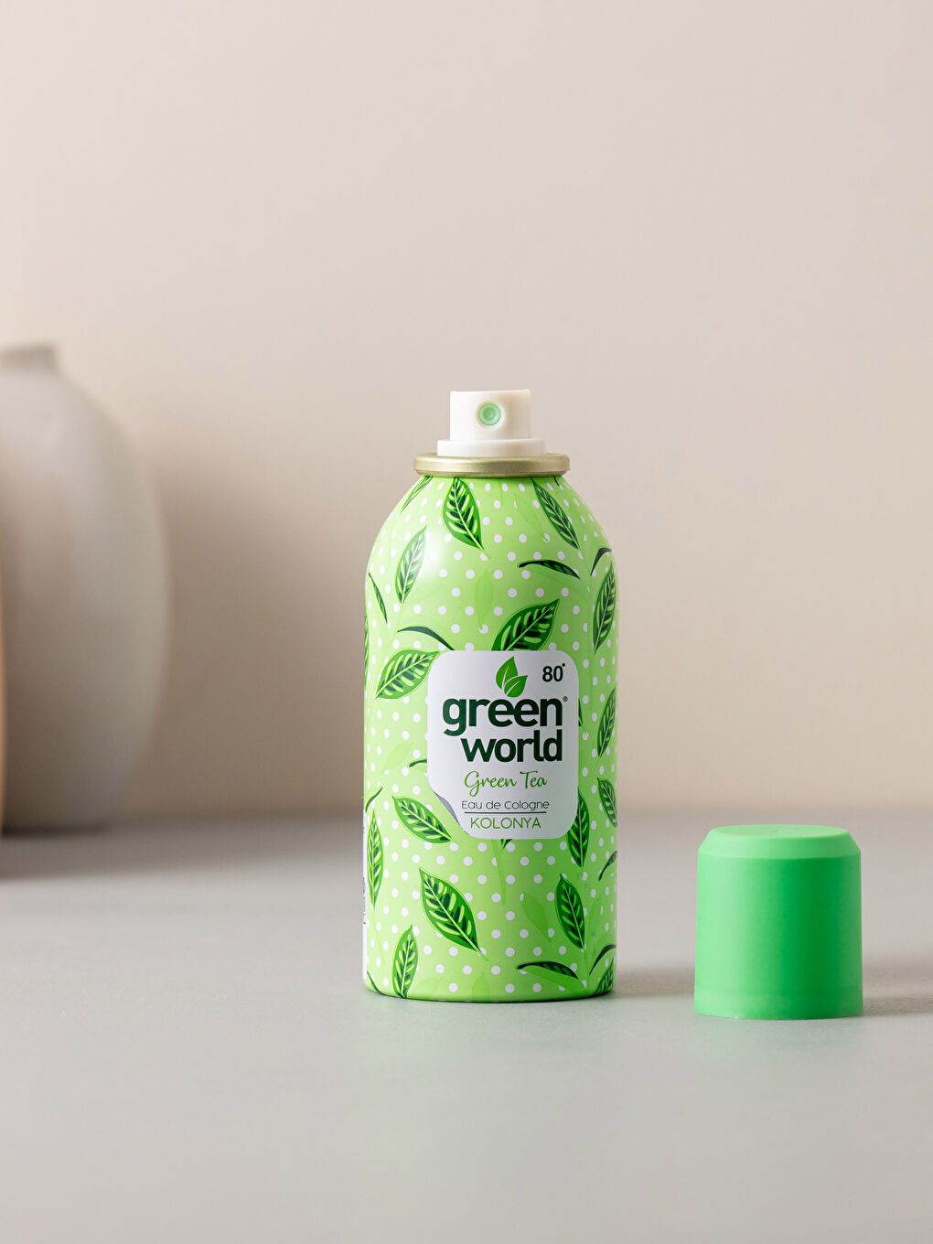 Green World Yeşil Çay Kokulu Sprey Kolonya 150 ml-1