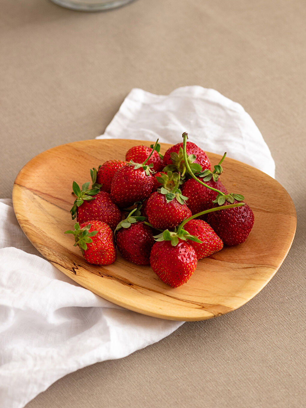 Tavă de Servire din Lemn 18x21 Cm-1