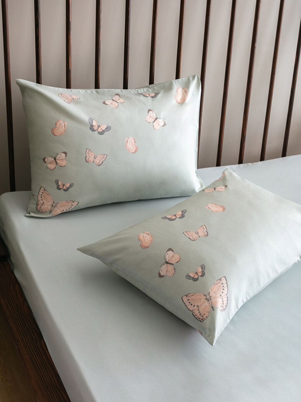 Karışık Kelebek Desenli Pamuklu Yastık Kılıfı 2'li 50x70 cm