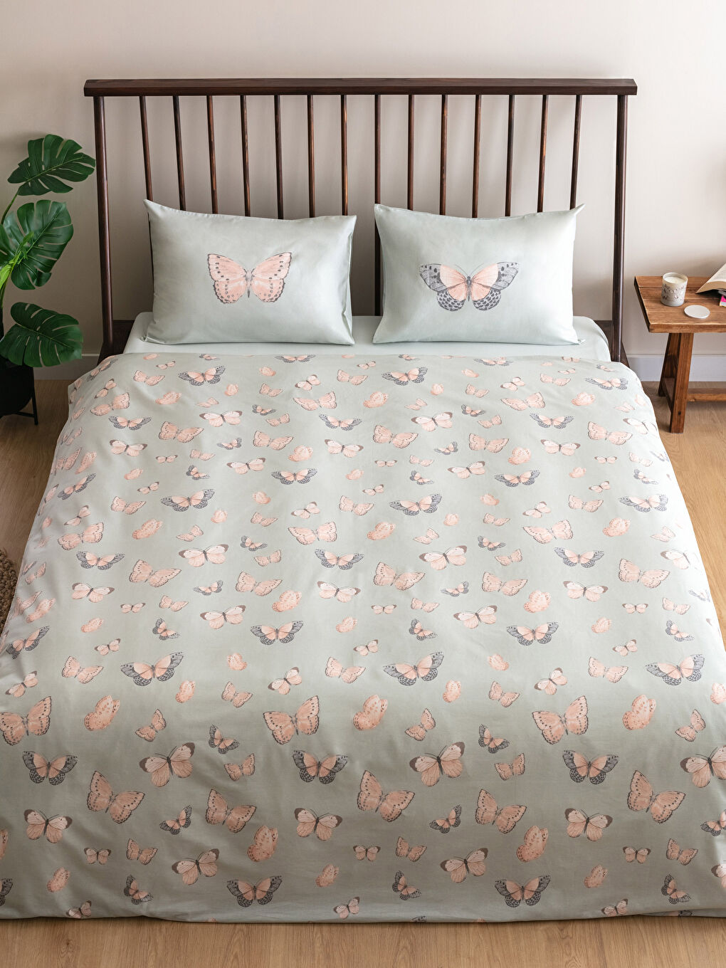 Karışık Çift Kişilik Desenli Pamuklu Nevresim Takımı-1