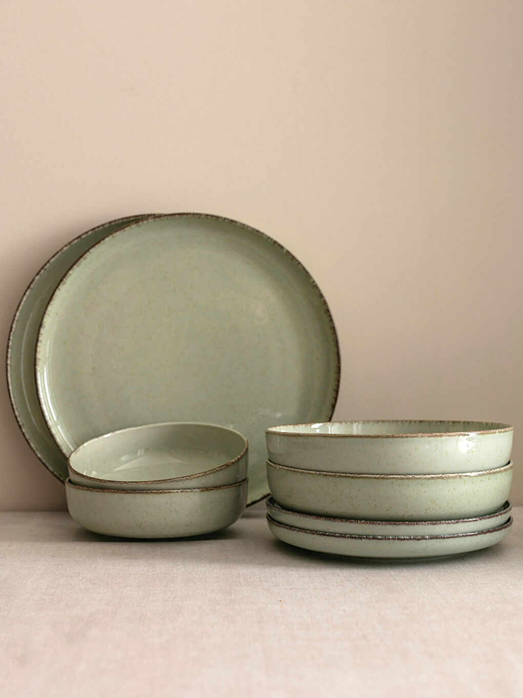 Yeşil Düz Porselen 8'li 2 Kişilik Yemek Takımı-1