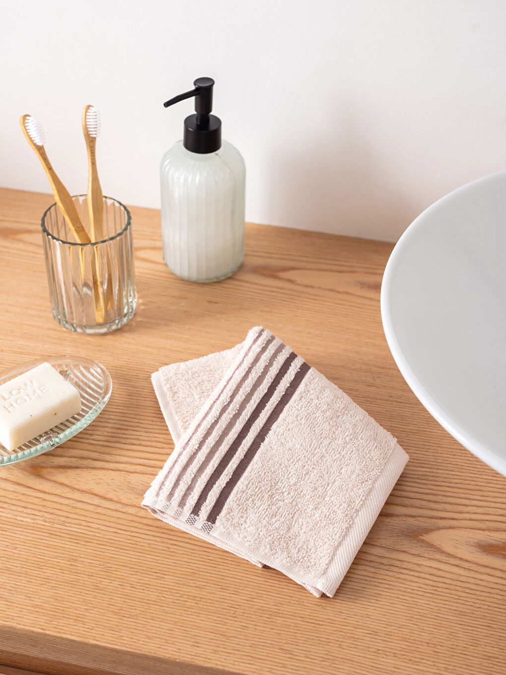 Striped Hand Towel 30x50 Cm-1