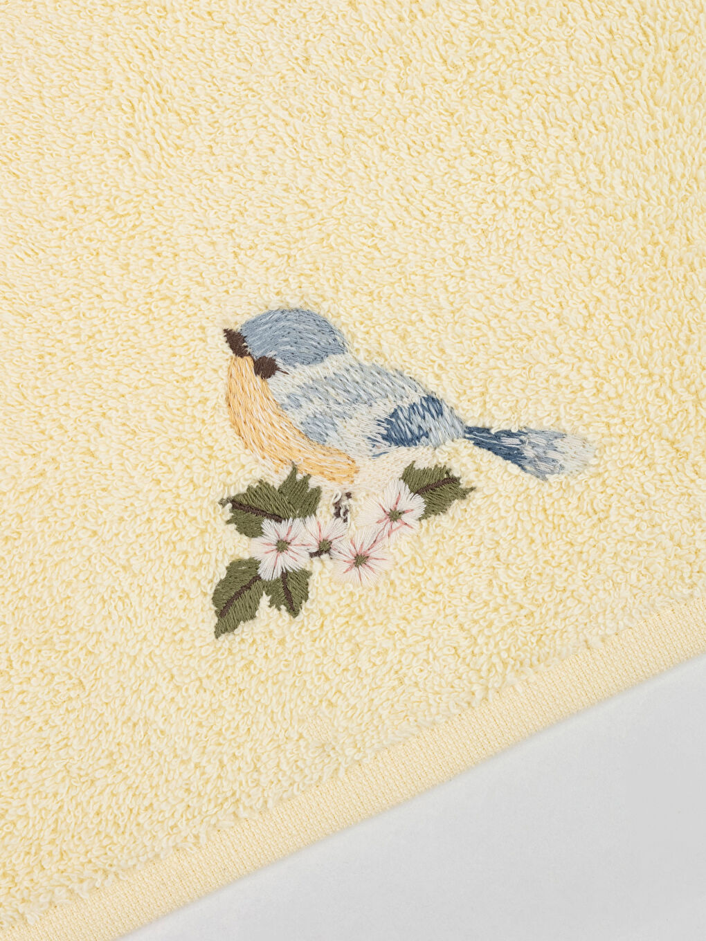 Sarı Pamuklu Nakışlı El Havlusu 30x50 cm-2