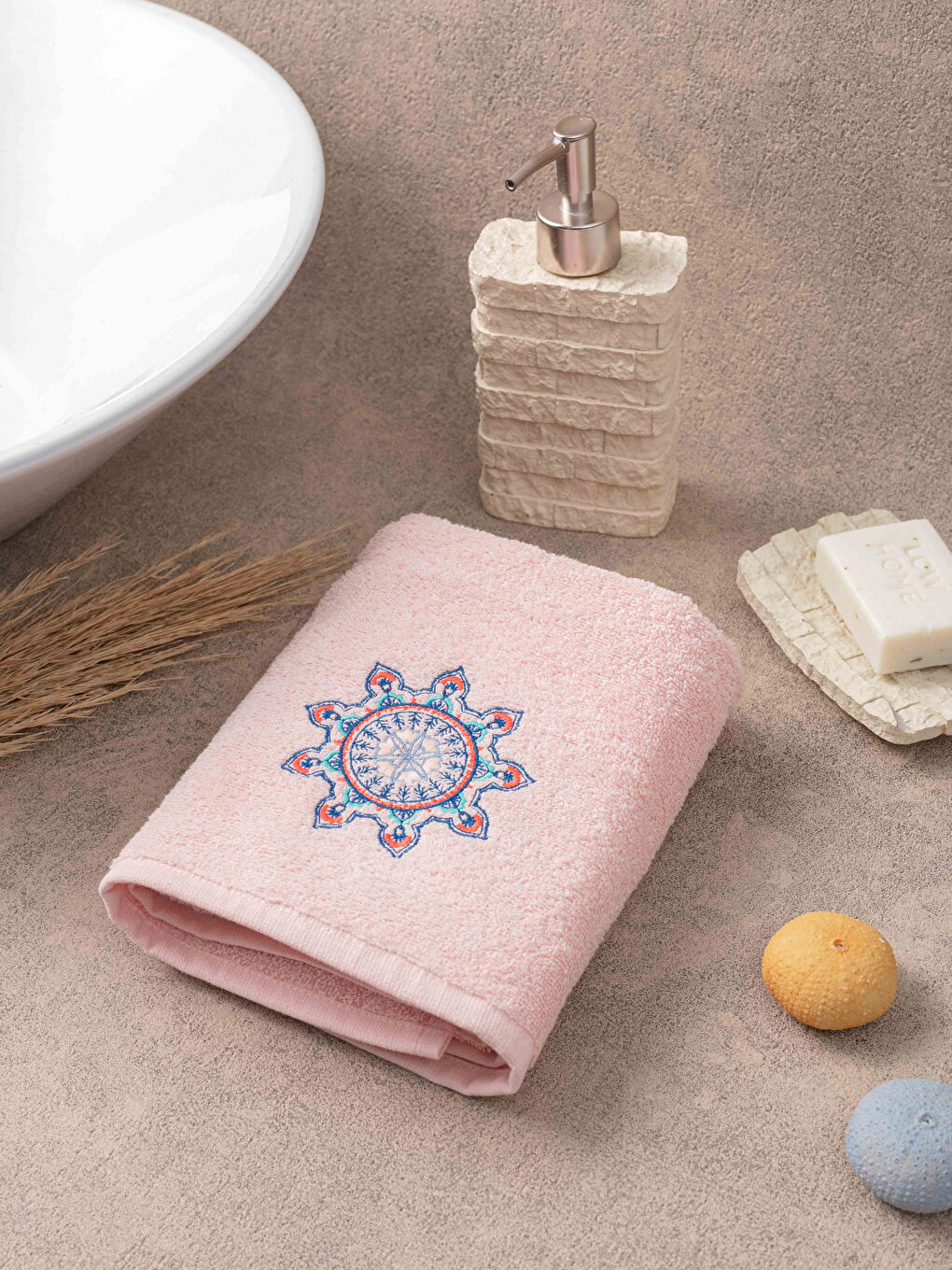 Cotton Embroidered Face Towel 50x80 cm