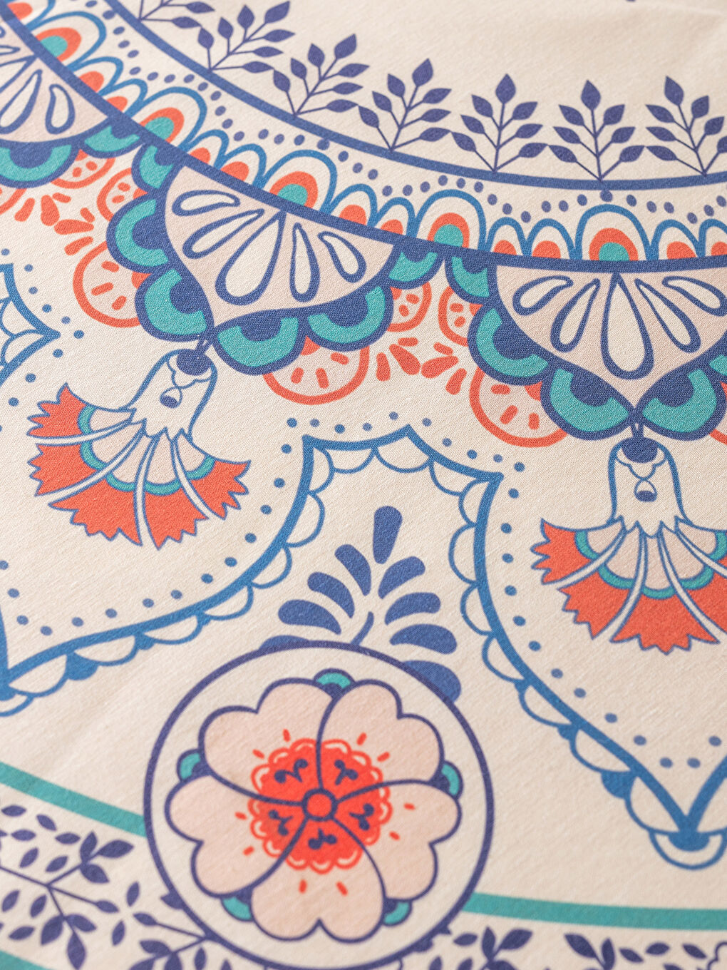 Nappe Ronde à Motifs Ethniques 150x150 Cm-1