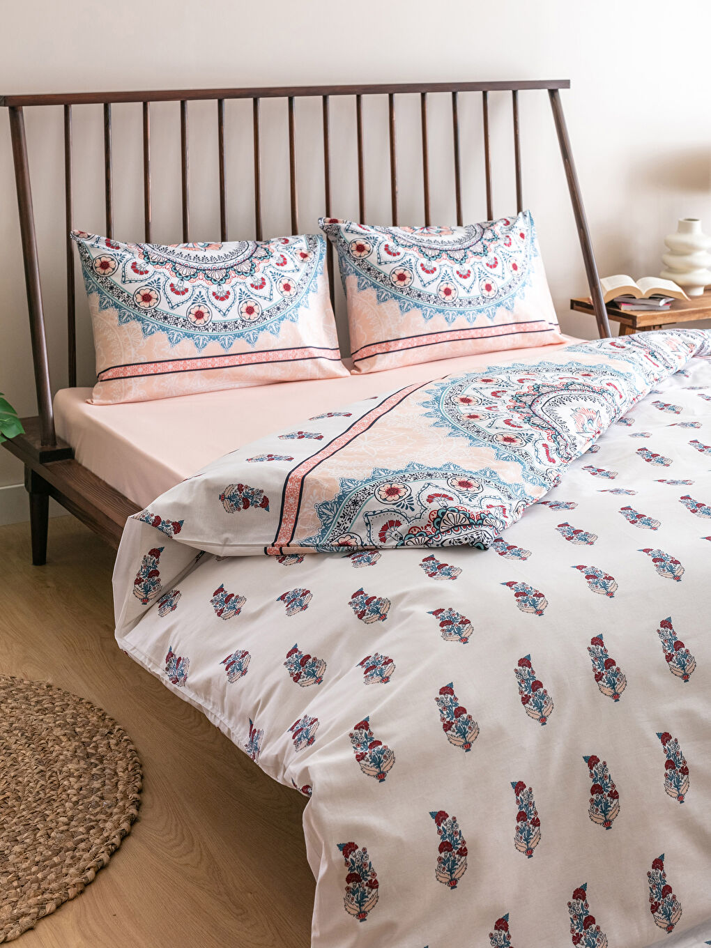 Karışık Çift Kişilik Pamuklu Desenli Nevresim Takımı