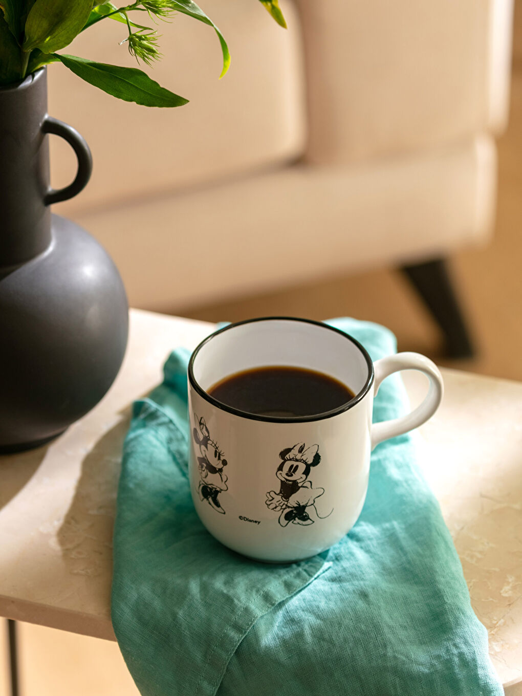 Mug en Céramique Sous Licence Minnie Mouse 360 Ml-3