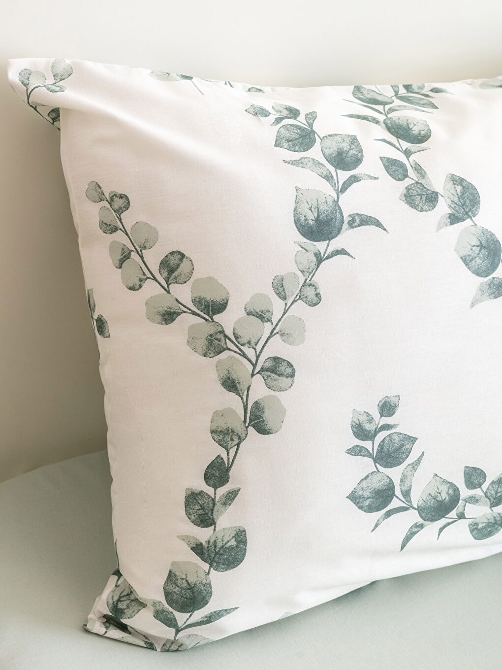 Karışık Baskılı Pamuklu Tek Kişilik Nevresim Takımı-3