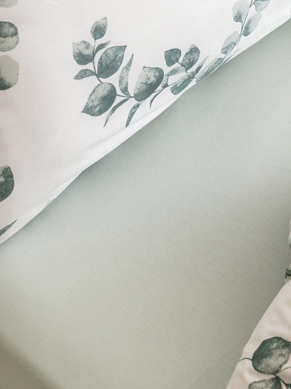 Karışık Baskılı Pamuklu Tek Kişilik Nevresim Takımı-4