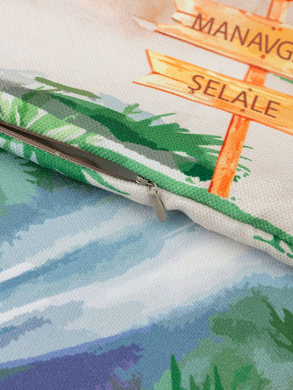 Karışık Baskılı Kırlent Kılıfı 45x45 cm-3