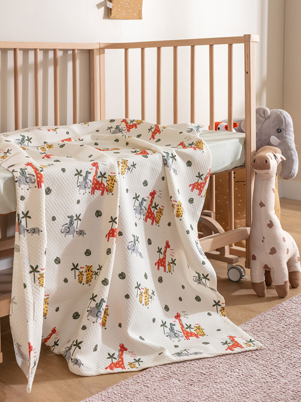 Karışık Desenli Pamuklu Bebek Pike 100x150 cm