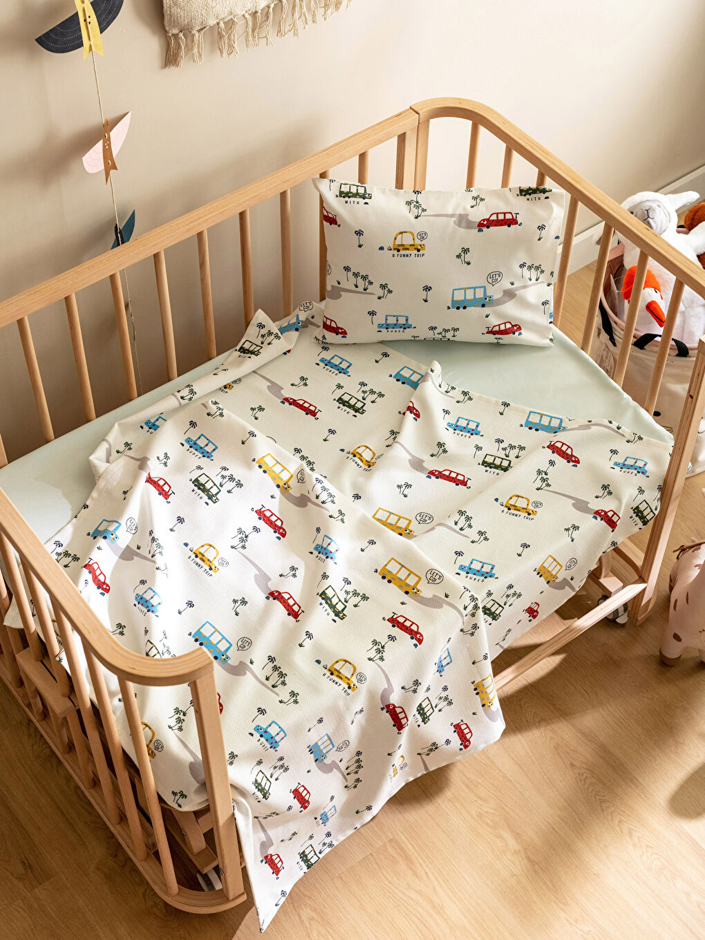طقم بيكيه قطن للأطفال الأولاد بنقشة سيارات-1
