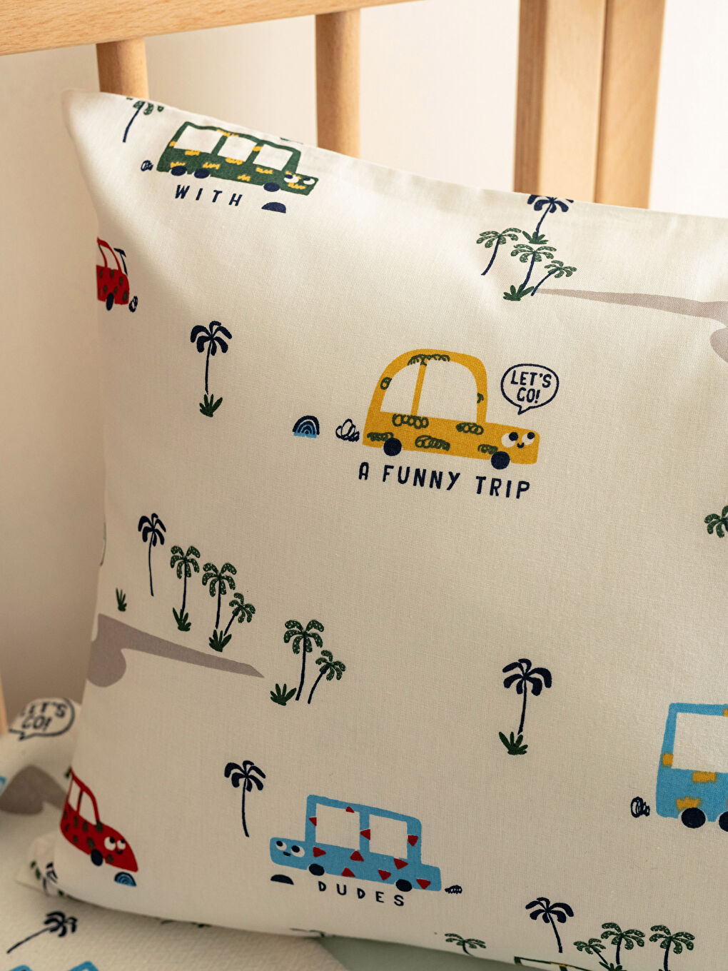 طقم بيكيه قطن للأطفال الأولاد بنقشة سيارات-3