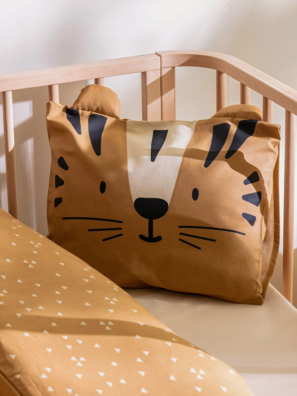 Karışık Desenli Pamuklu Bebek Nevresim Takımı-2