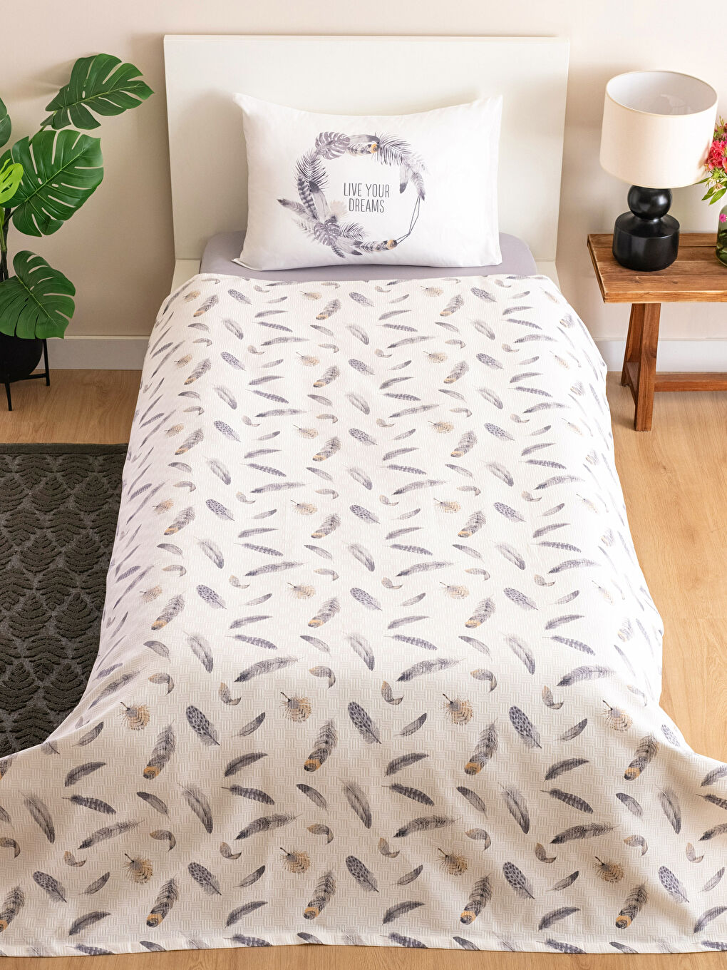 Karışık Baskılı Pamuklu Tek Kişilik Pike Takımı-1