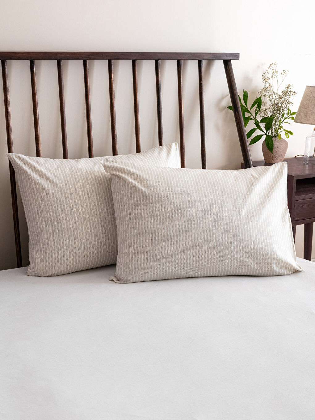 Bej Desenli Dokuma Yastık Kılıfı 2'li 50x70 cm-1