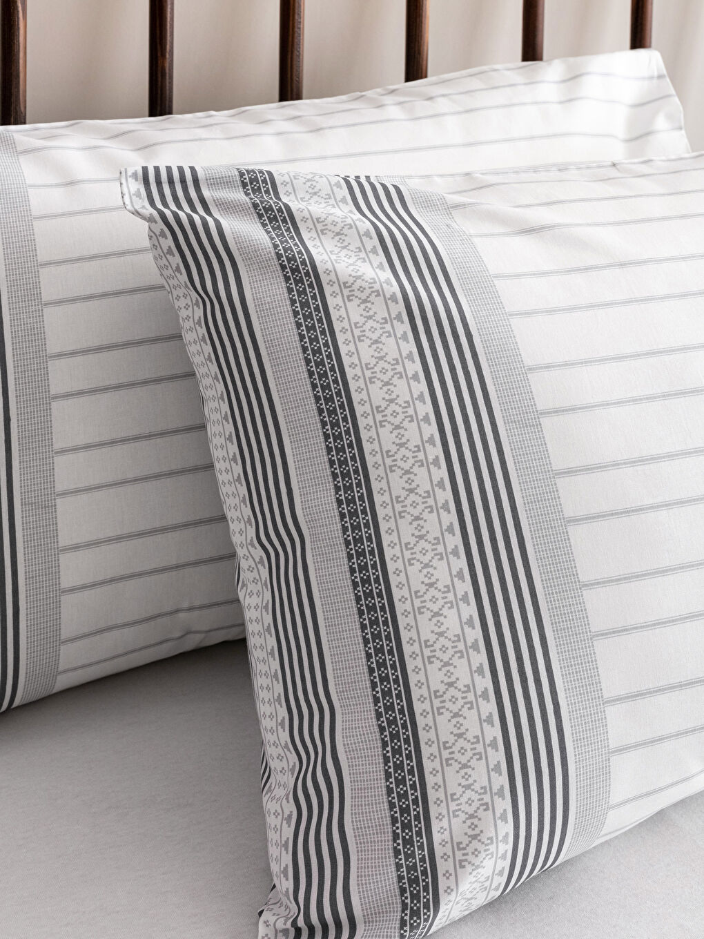 Karışık Baskılı Dokuma Yastık Kılıfı 2'li 50x70 cm-2